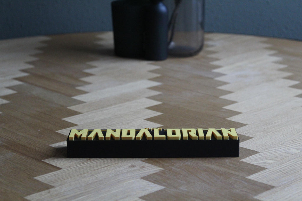 The Mandalorian Logo | Star Wars Deko | Grogu Baby Yoda Geschenk | 3D Druck Figur | Sci-Fi Fanartikel | Sammler Deko Star Wars