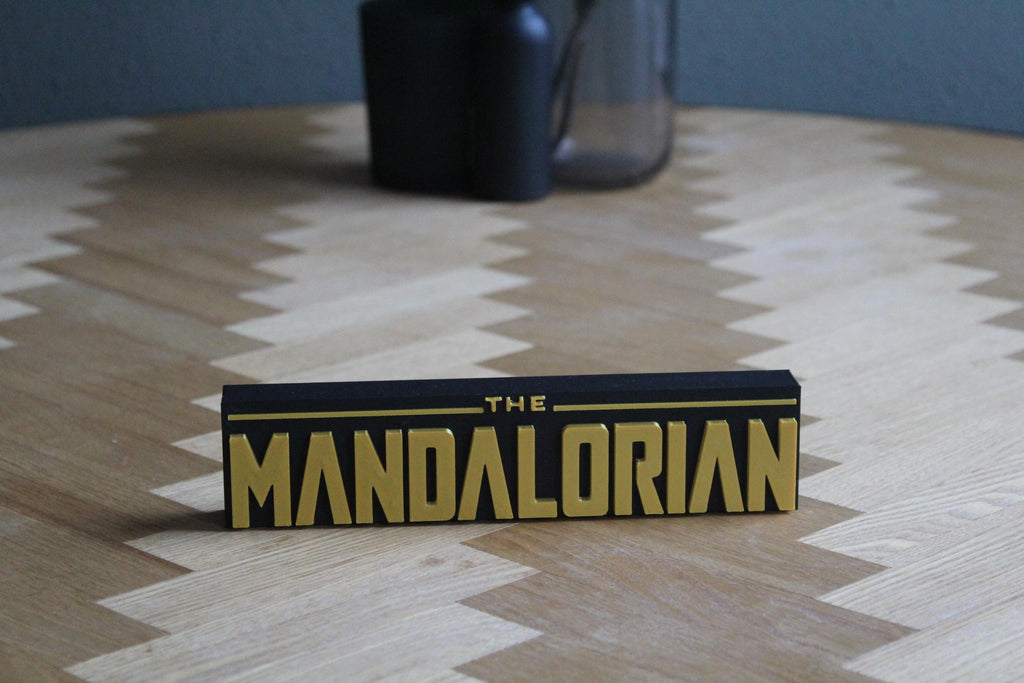 The Mandalorian Logo | Star Wars Deko | Grogu Baby Yoda Geschenk | 3D Druck Figur | Sci-Fi Fanartikel | Sammler Deko Star Wars